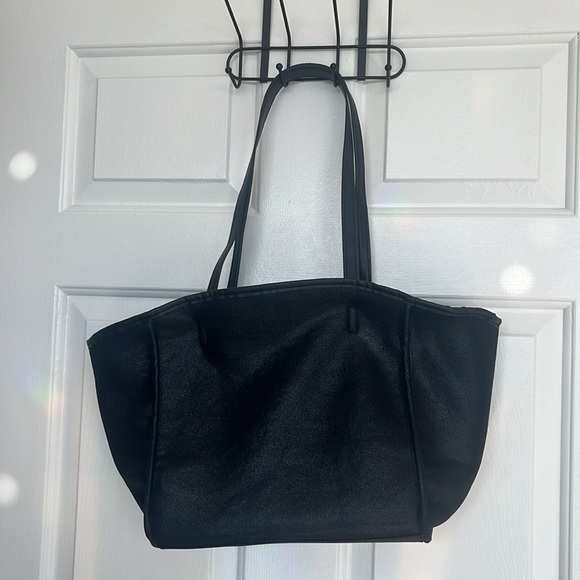Neiman Marcus Shearling Tote ✧ Black - Picture 3 of 4